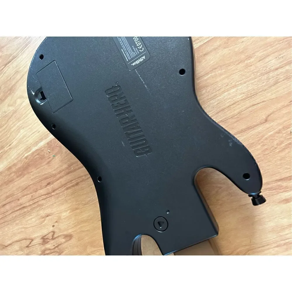 Guitar hero wireless guitar no strap no dongle